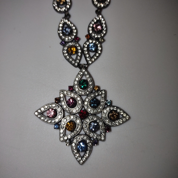 Vintage multi color rhinestone necklace - Picture 4 of 7